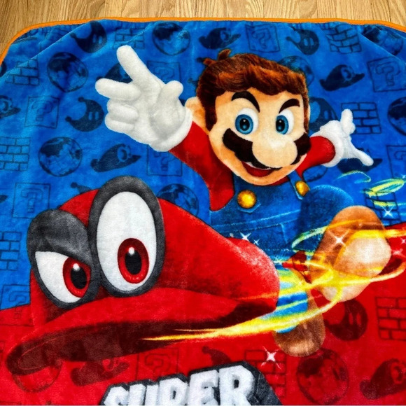 Nintendo | 2018 Super Mario Odyssey  Soft 100% Polyester Kids Blanket Throw - Picture 2 of 10